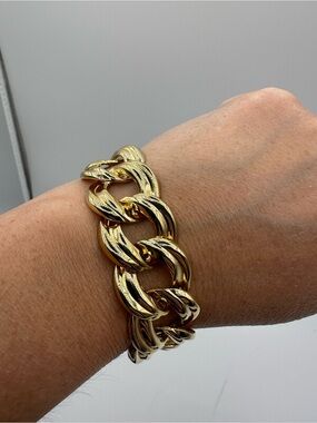 Chunky Gold Link Bracelet